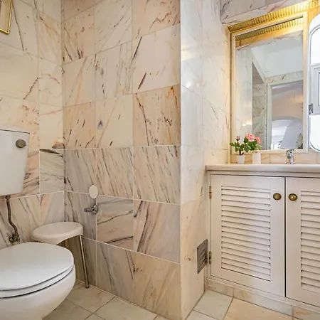 Daire Beguest Vale De Lobo 932 *